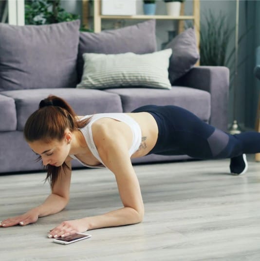 Ejercicios fáciles para hacer en casa- Dra. Paola Sánchez- Experta en pérdida de peso